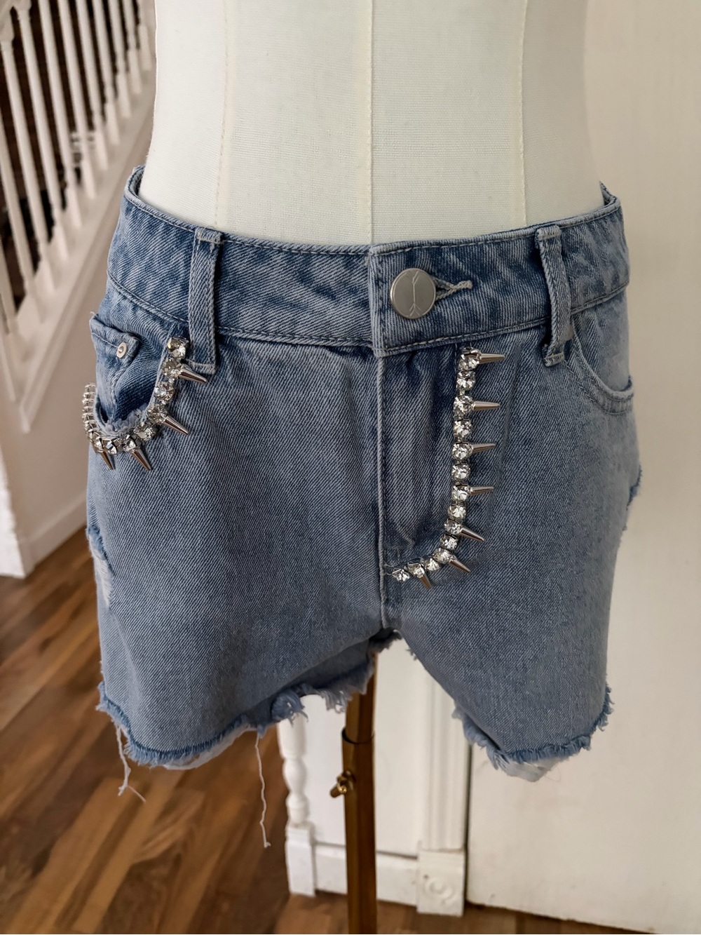 Embellished Light Wash Denim Shorts with Crystal Spike Trim, Size 7, NWT